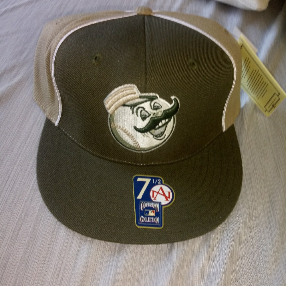 NWT Cooperstown Collection fitted hat